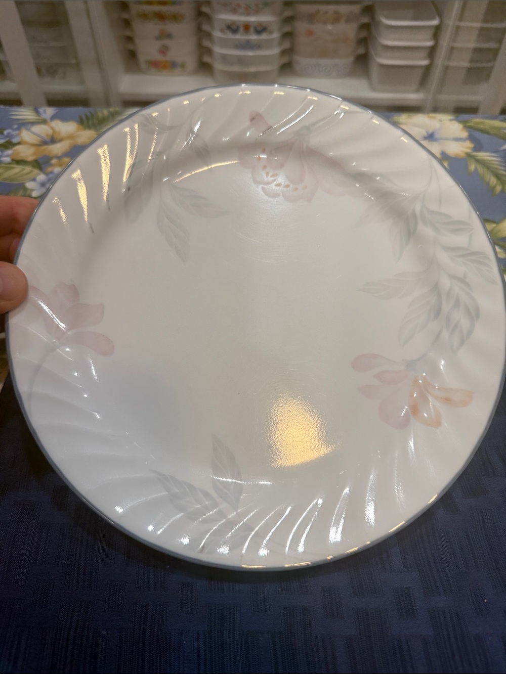 Corelle Pink Trio set of four 10.25" Dinner Plates.